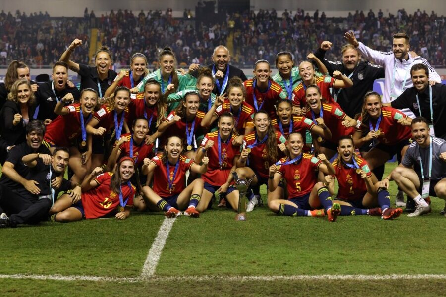 Campeonato Mundial Femenino: Equipos destacados y participantes.