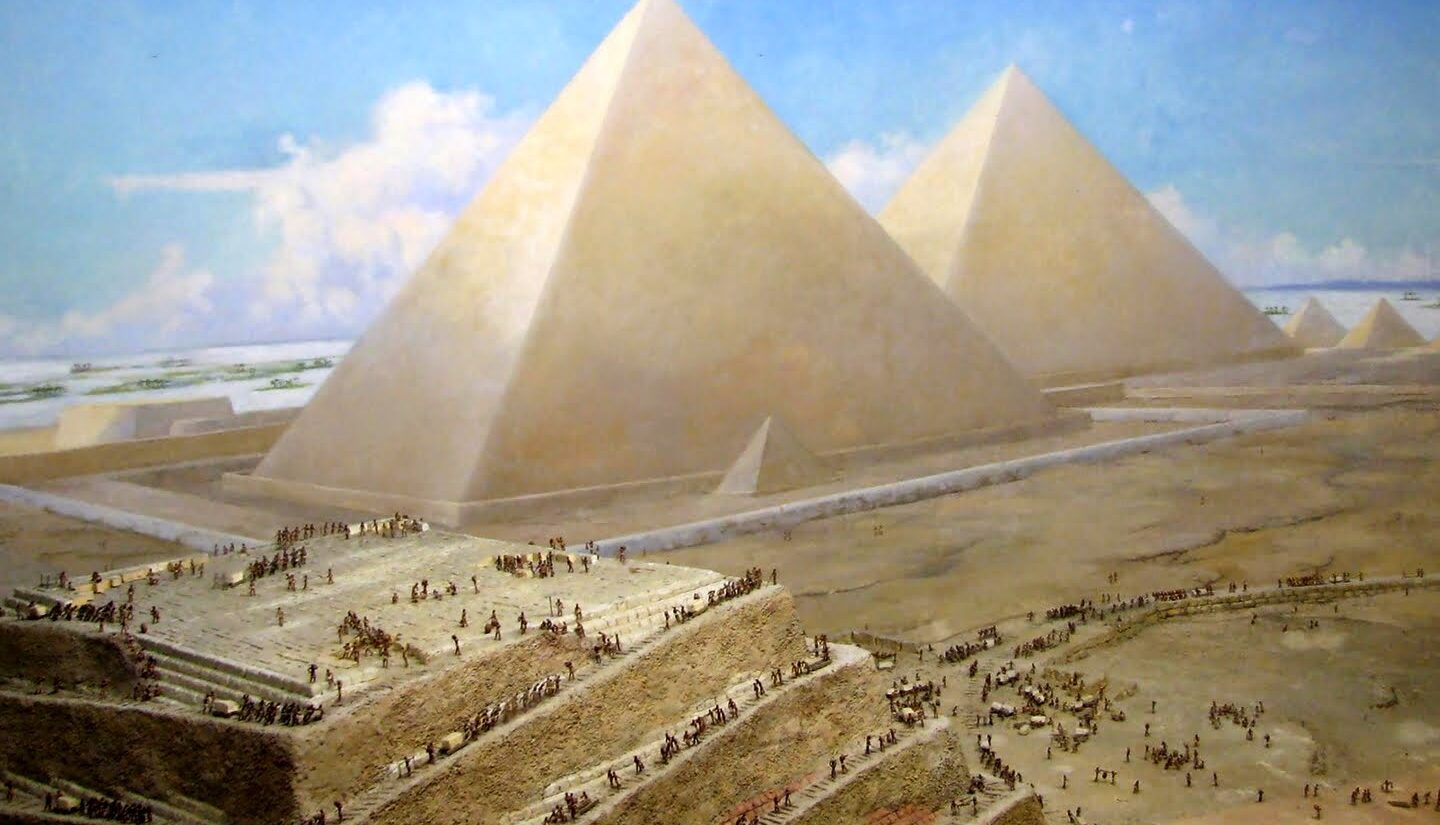 Construcción de las Pirámides de Egipto: Un Documental Histórico y Educativo