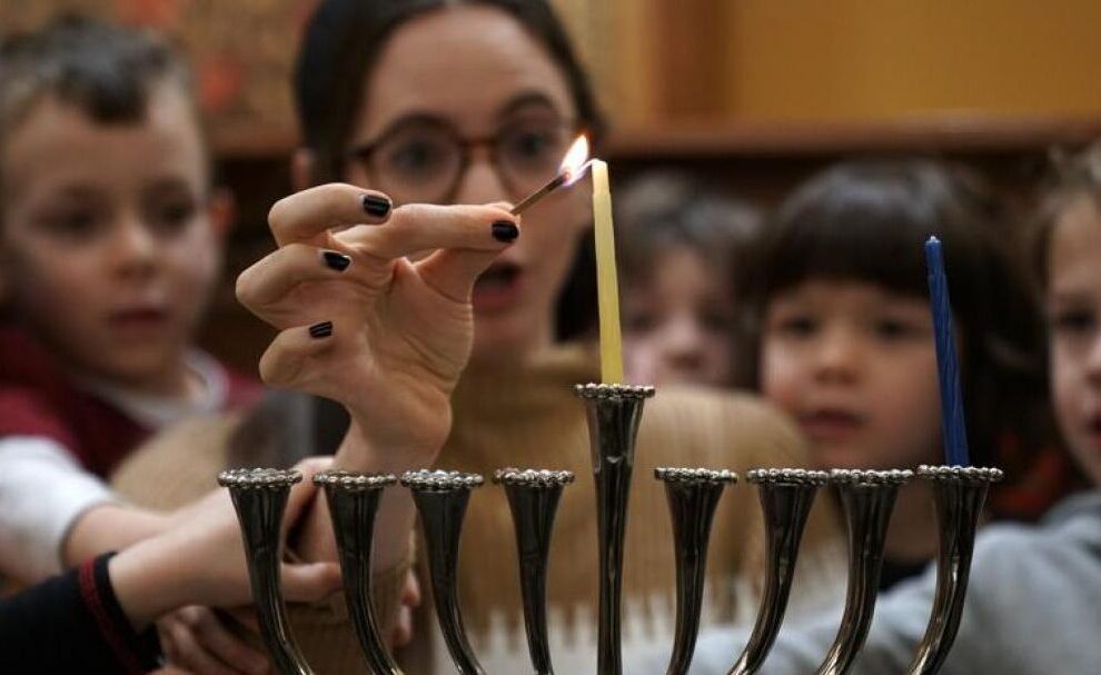 ¿Cuál es el nombre del candelabro judío?