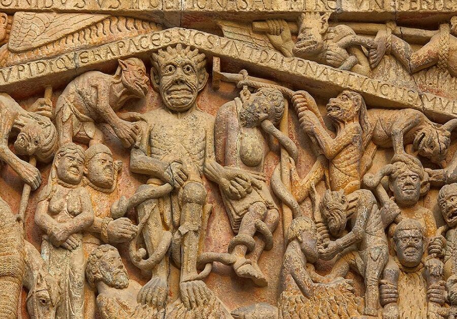 Ejemplos de Escultura Románica: Representaciones Artísticas Medievales.