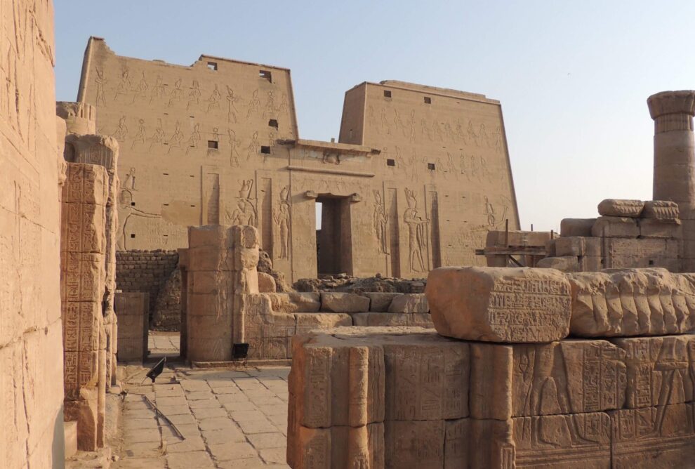 El Antiguo Egipto: Una Civilización Milenaria y Fascinante