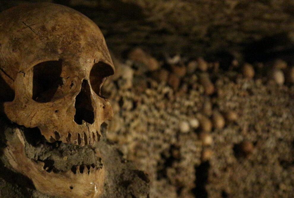 El Cementerio de Vampiros en París: Misterios y Leyendas Oscuros