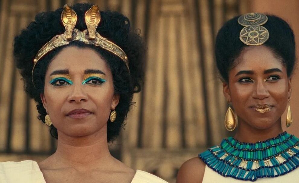 El color de piel de Cleopatra en la historia y la interpretación moderna.