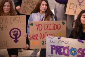 El Día Internacional de la Mujer: Origen, Significado y Reivindicaciones
