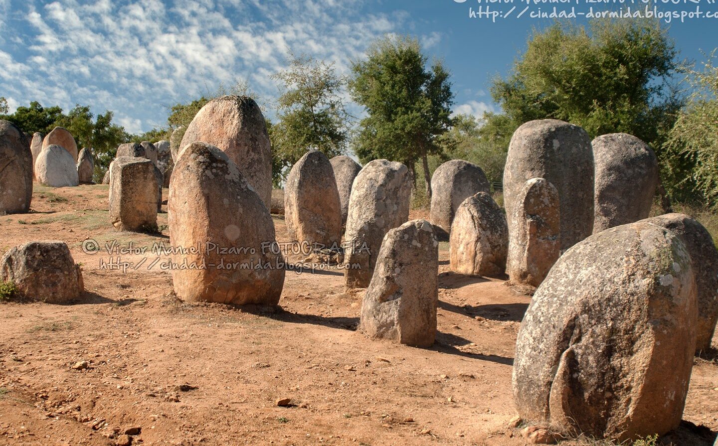 El Enigmático Cromlech de Stonehenge: Misterios y Leyendas del Monumento Megalítico más Famoso del Mundo
