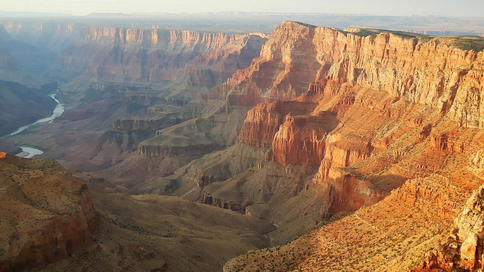 El Gran Cañón del Colorado en Estados Unidos: Historia, Geología y Atracciones Turísticas