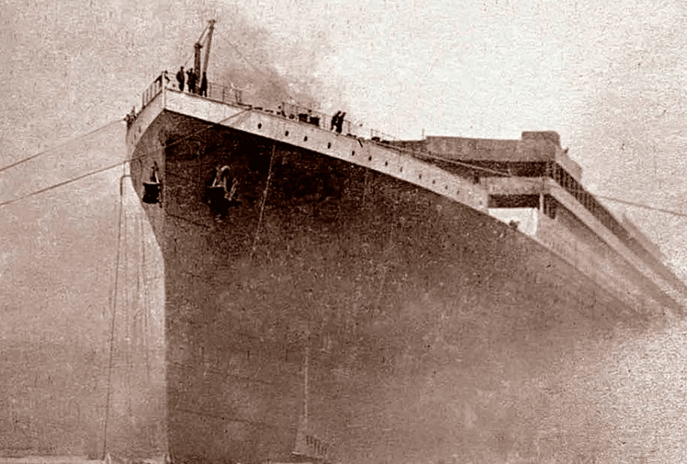 El hundimiento del Titanic: tragedia marítima de proporciones históricas