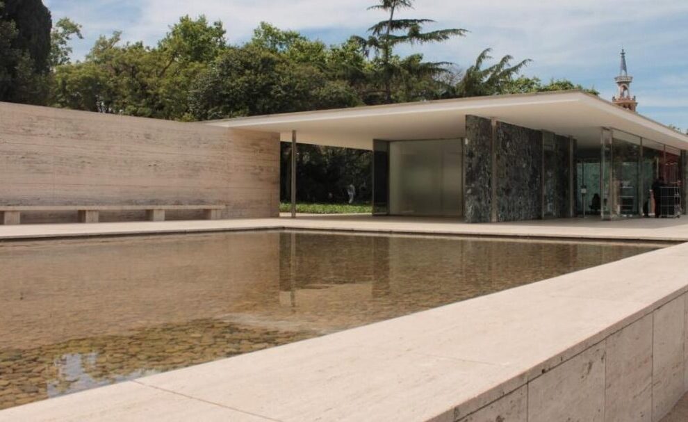 El Pabellón de Alemania: Arquitectura Vanguardista en la Exposición Internacional.