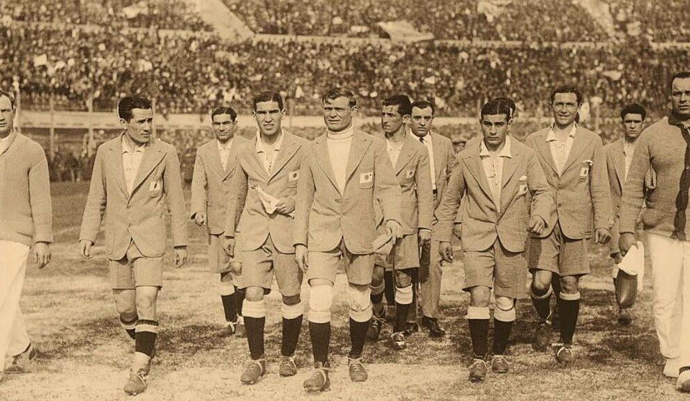 El Primer Mundial de Fútbol: Celebración y Origen.