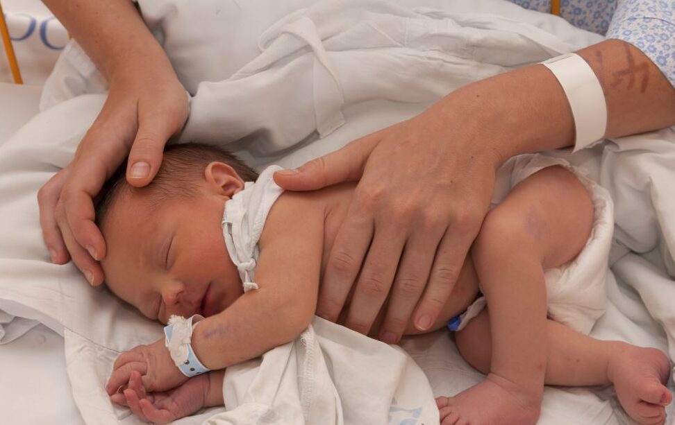 El proceso de dar a luz: etapas, preparación y cuidados durante el parto