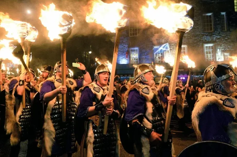 El significado y origen de Auld Lang Shine en la cultura escocesa