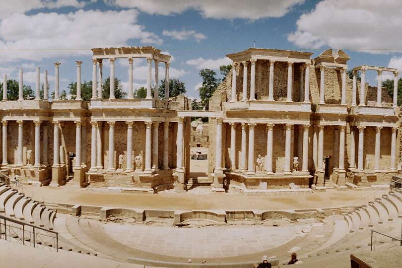 El Teatro en la Antigua Roma: Historia, Características y Importancia en la Sociedad Romana