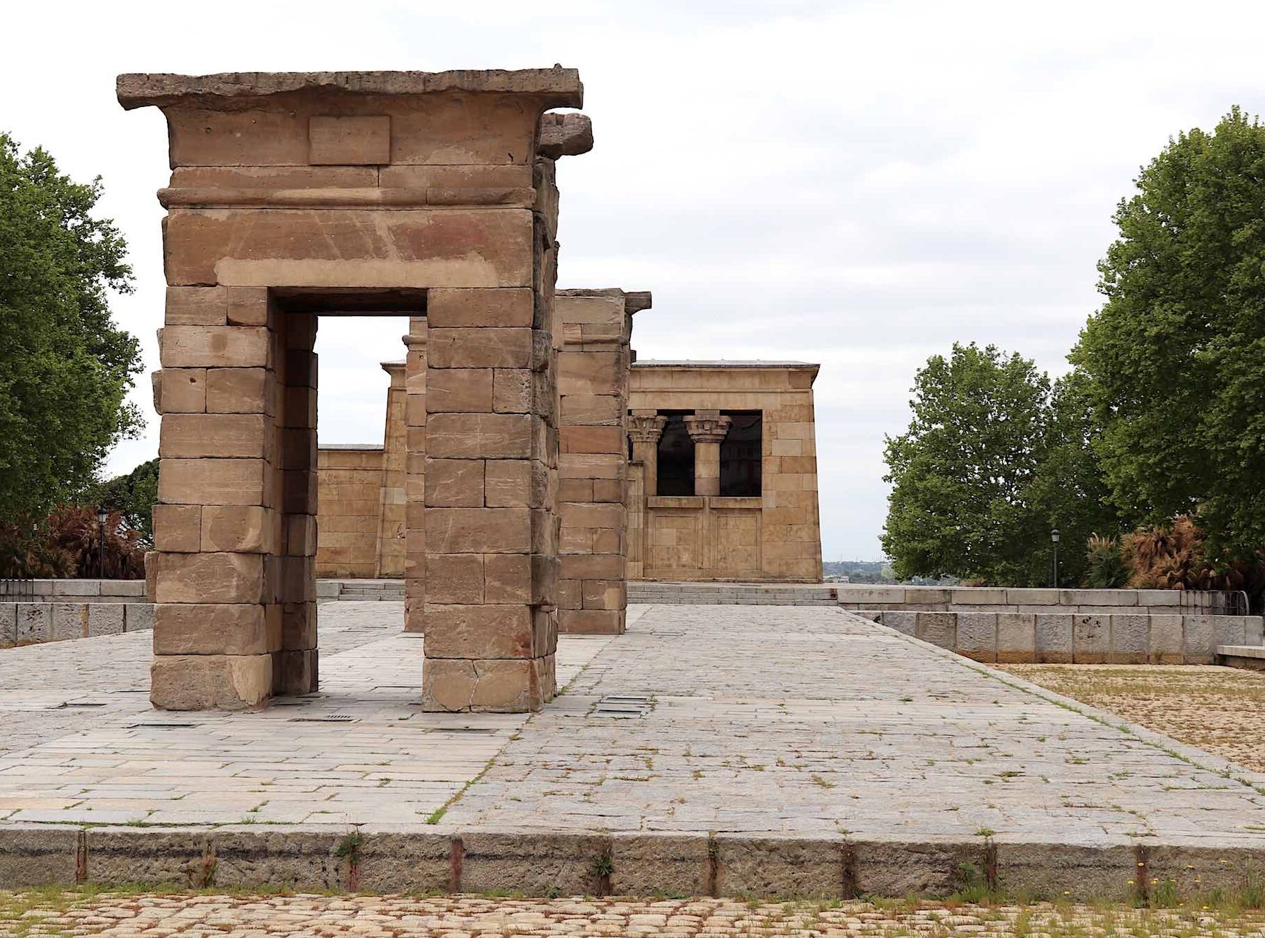 El Templo de Debod: Historia, arquitectura y significado en Madrid.