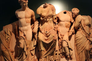 Escultura en el Arte Romano: Expresión y Realismo en la Antigüedad.