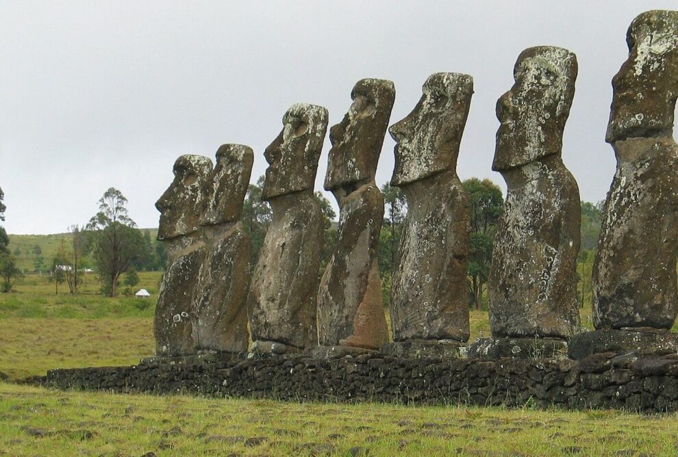 Estatuas de Pascua: Historia, Significado y Curiosidades