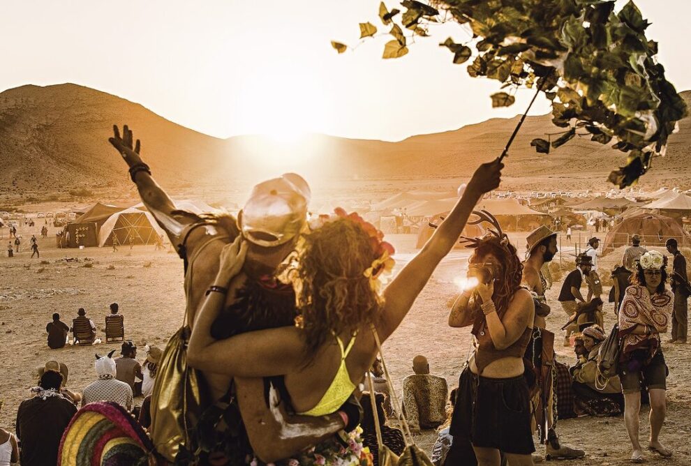 Festival en el Desierto de Estados Unidos: Un Evento Cultural y Musical Único