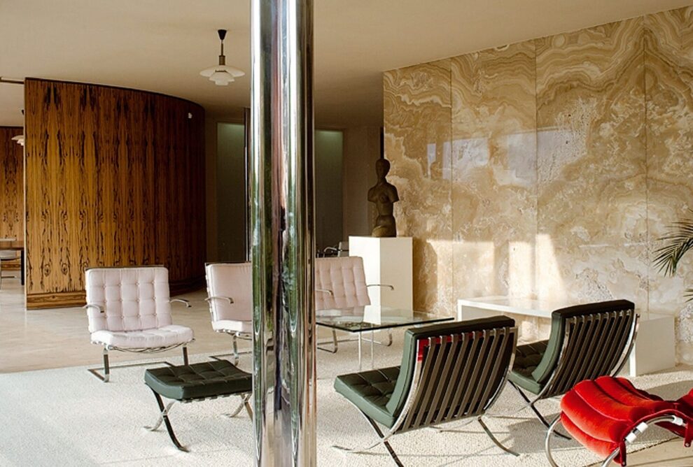 La Casa Mies van der Rohe: Icono de la Arquitectura Moderna