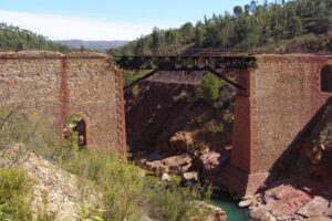 La Fábrica de Riotinto: Historia, Desarrollo y Legado Industrial en Huelva