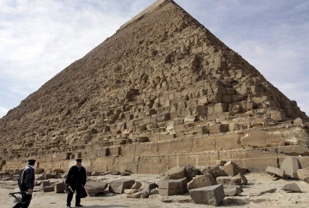 La Gran Pirámide de Guiza: la estructura más imponente de la antigüedad.