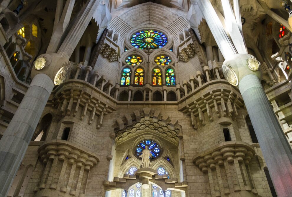 La majestuosa Catedral de la Sagrada Familia en Barcelona
