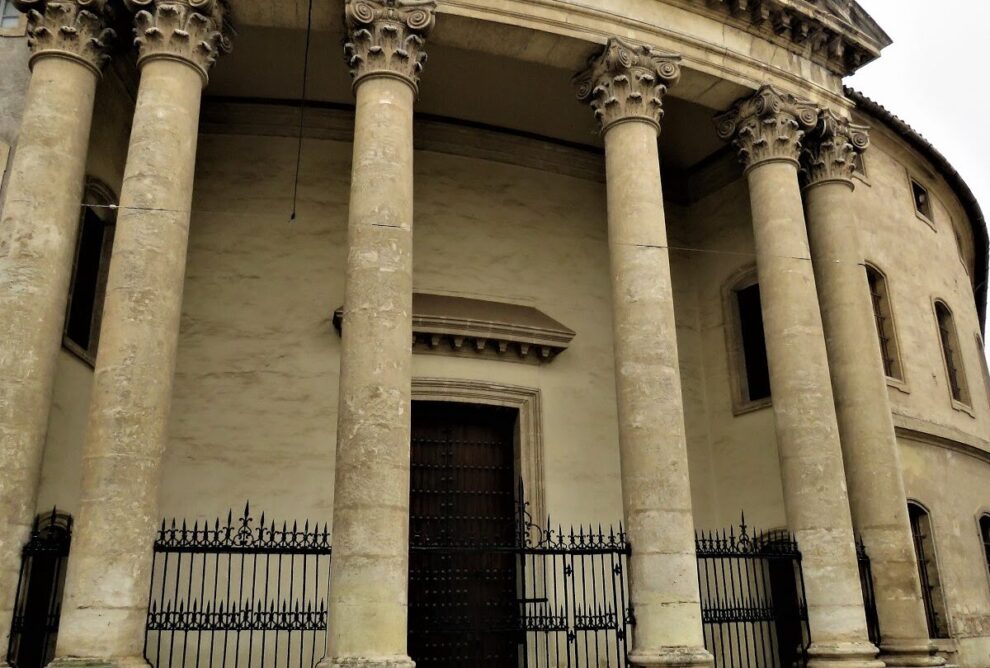 La Parroquia de Santa Victoria: Historia, Arquitectura y Patrimonio