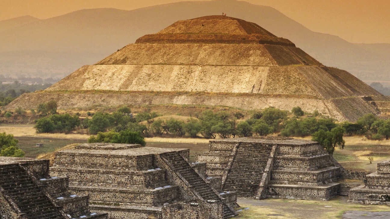 La Pirámide de la Luna en Teotihuacán: Historia y Significado