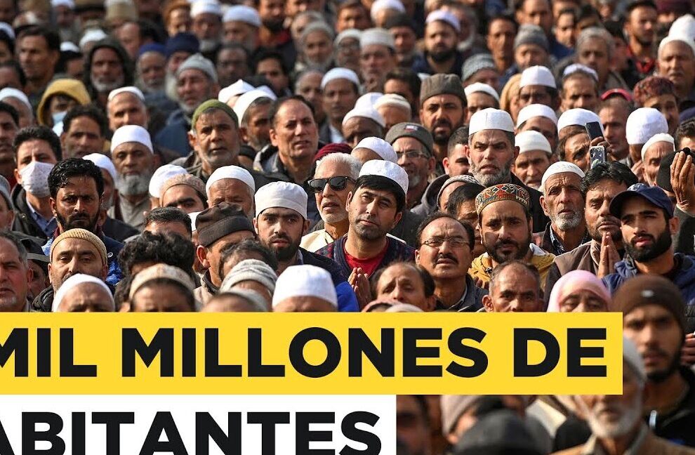 La población de 8 millones de personas en el mundo.