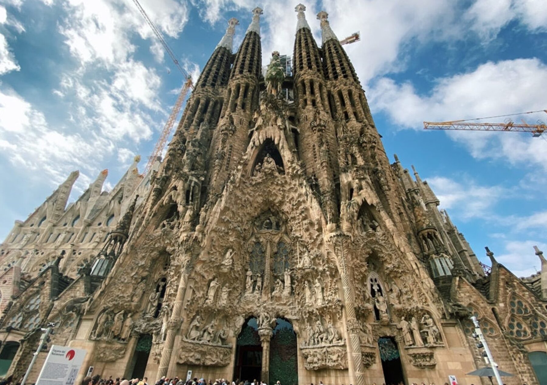 La Web de la Sagrada Familia: Historia, Arquitectura y Visitas Online