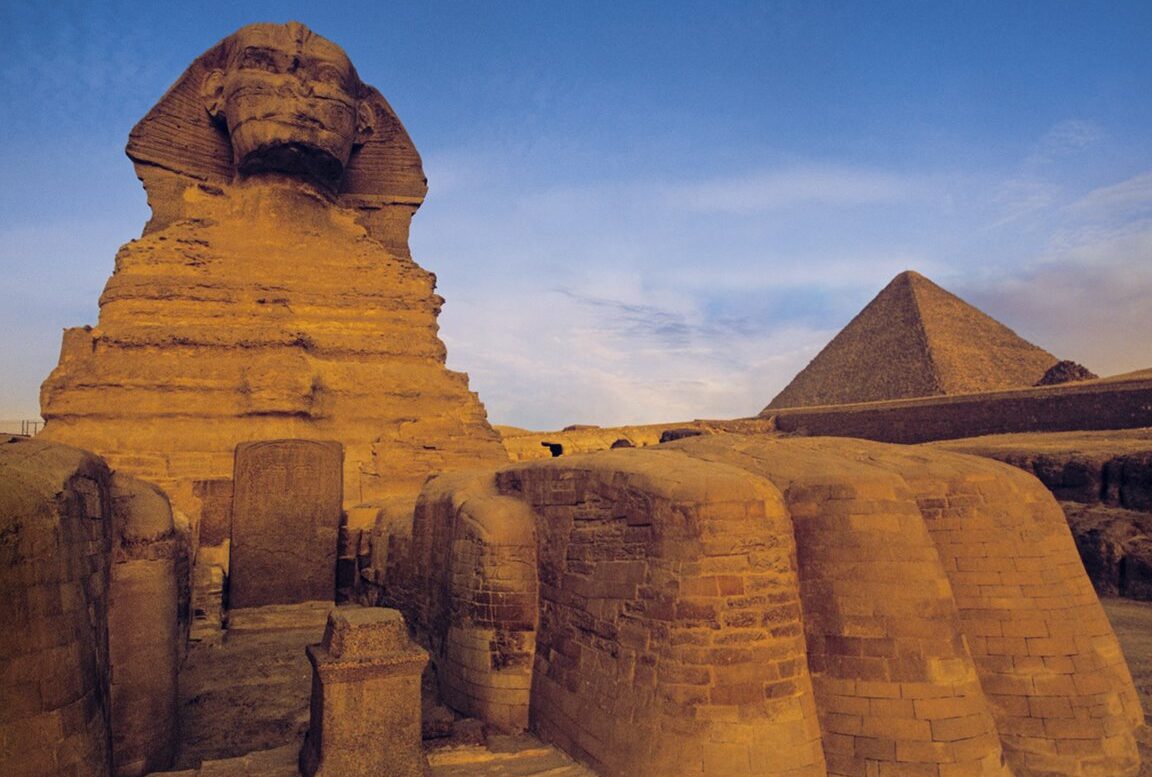 Las Pirámides de Egipto: Monumentos milenarios de la antigüedad.
