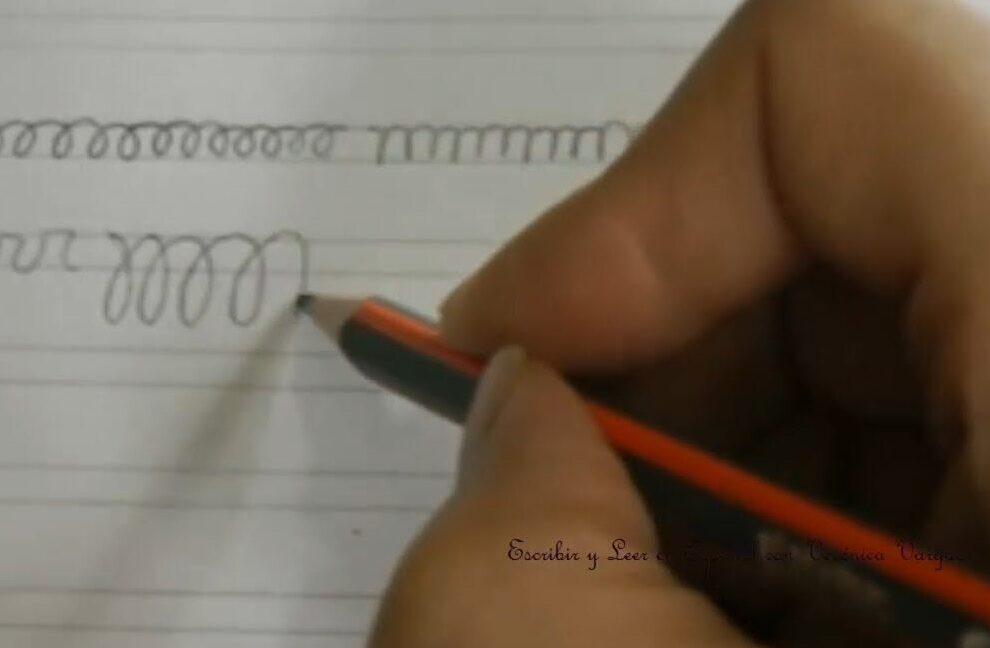 Mejora tu letra con estos efectivos ejercicios de caligrafía.