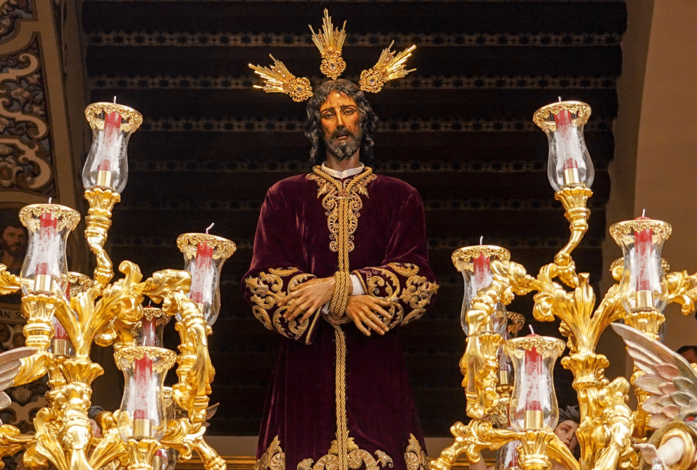 Procesiones de Semana Santa: Tradición y Devoción en España