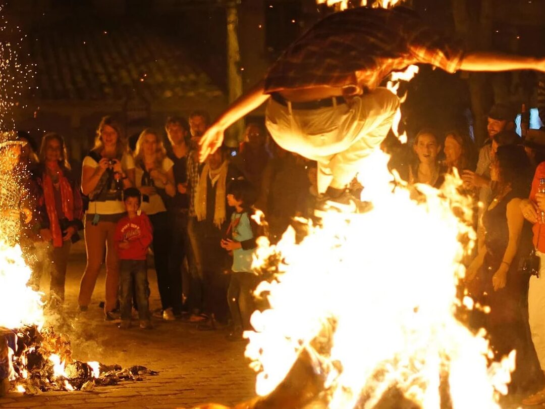 Quema del Hombre: Una Tradición Controvertida en el Festival de Burning Man