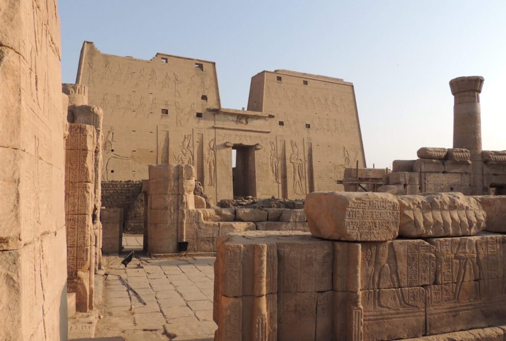 Ramsés II de Egipto: El Gran Faraón y sus Legado Perdurables