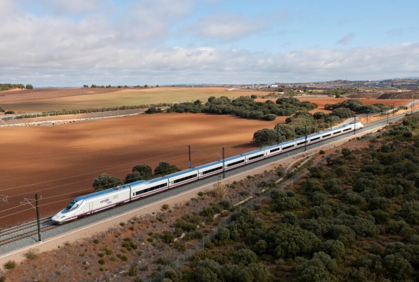 Red de Ferrocarriles en España: Historia, Infraestructura y Servicios