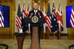 Relaciones entre Estados Unidos y Reino Unido: Historia y Alianzas.