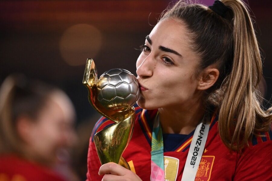 Semifinales de la Copa del Mundo Femenina: Resumen y Resultados.