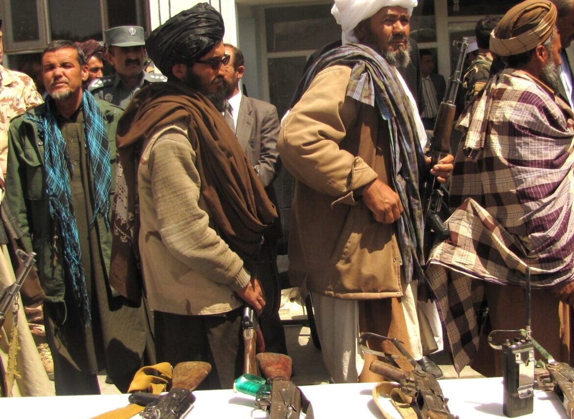 Significado del término talibán y su origen.