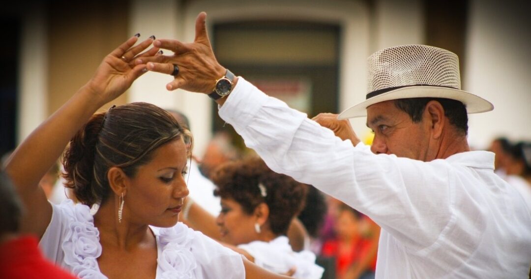 Sinónimos de Tradiciones: Costumbres y Prácticas Culturales