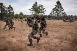 Soldado de infantería: roles, entrenamiento y equipamiento.