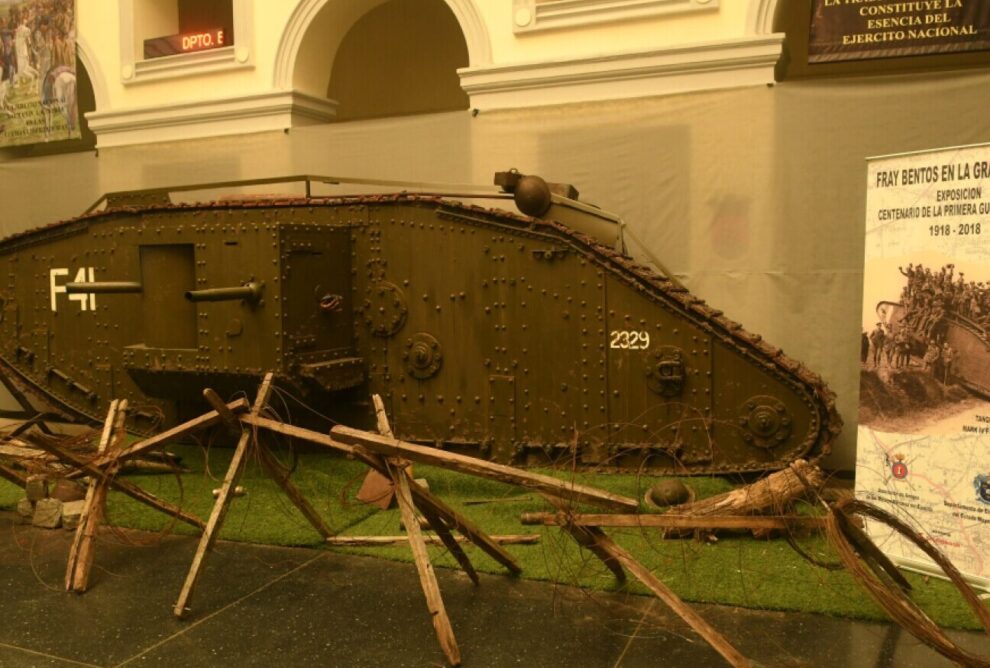Tanques de la Primera Guerra Mundial: Innovación militar en el campo de batalla.