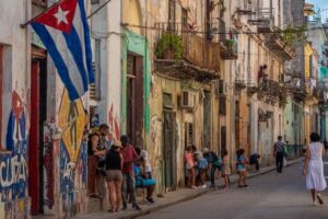 Viajar de Miami a Cuba: Guía completa para planificar tu aventura caribeña
